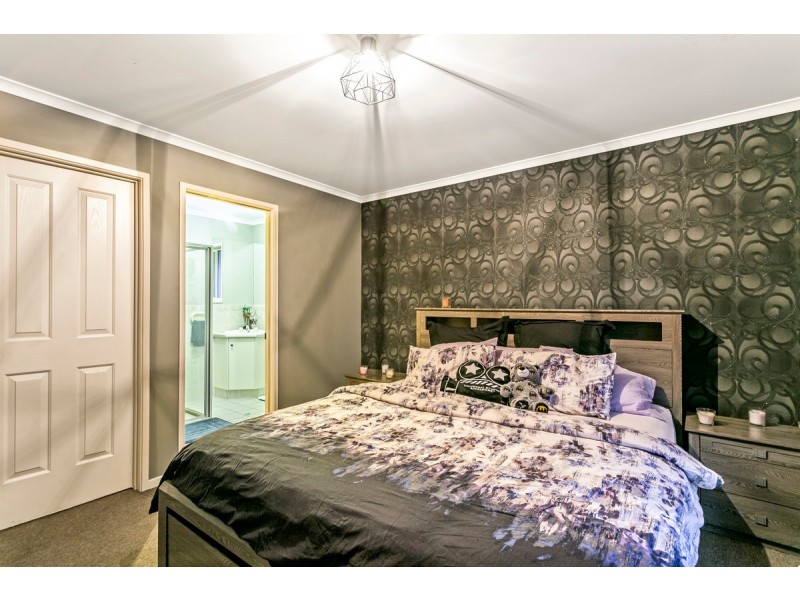 27 Barnet Road, Evanston SA 5116