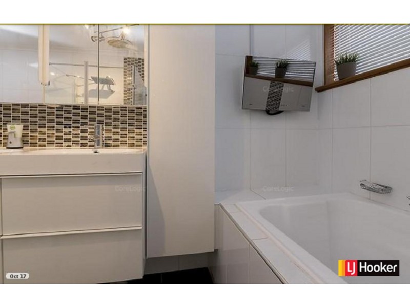 33 Hawker Crescent, Elizabeth East SA 5112