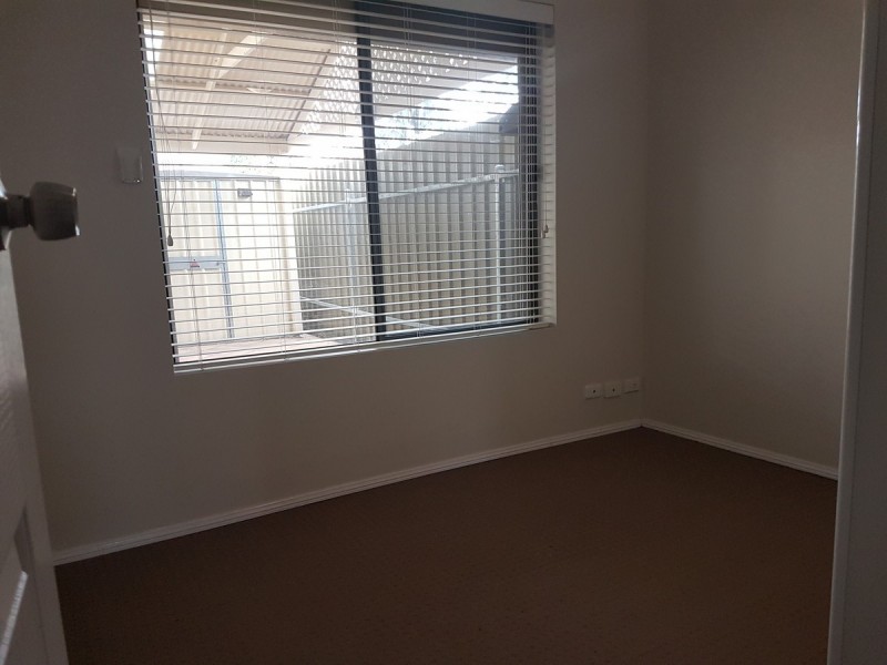 2/4 Clapton Drive, Paralowie SA 5108