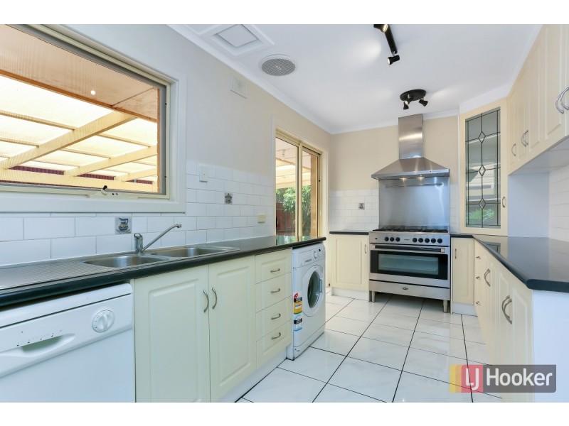 6 Warminster Road, Elizabeth Park SA 5113