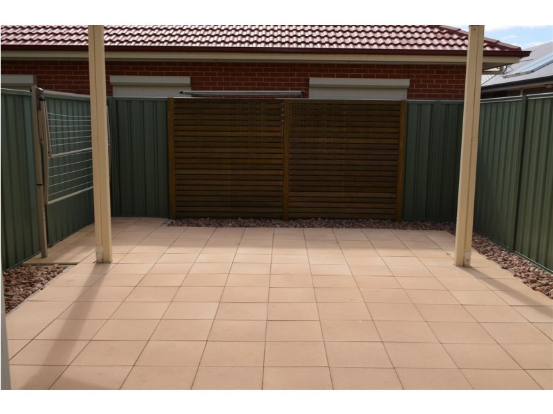 8 St Clair Avenue, Mawson Lakes SA 5095