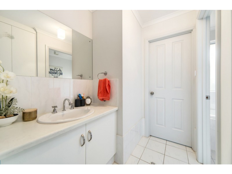 188 President Avenue, Andrews Farm SA 5114