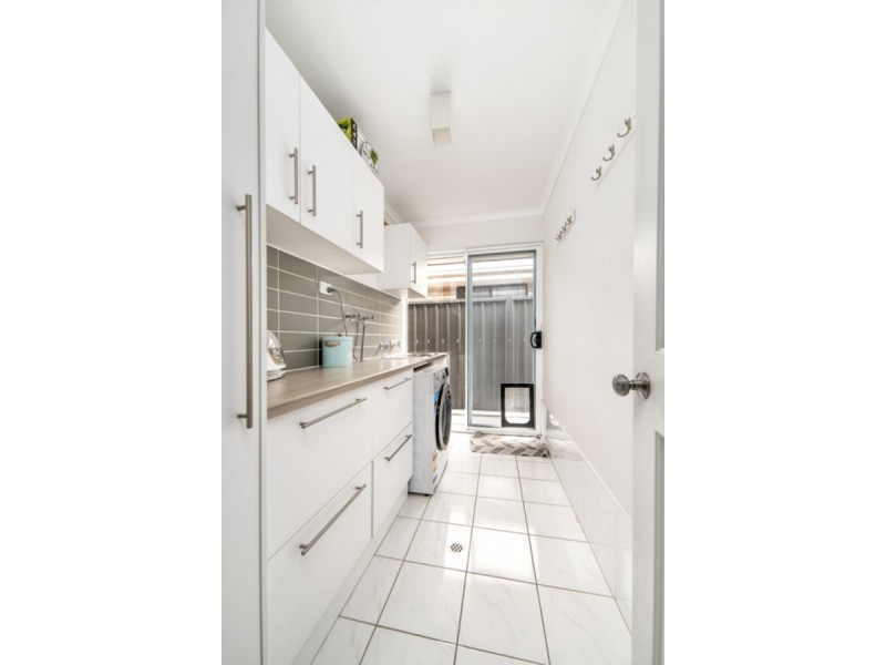 188 President Avenue, Andrews Farm SA 5114