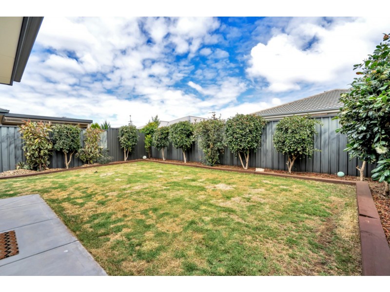 188 President Avenue, Andrews Farm SA 5114