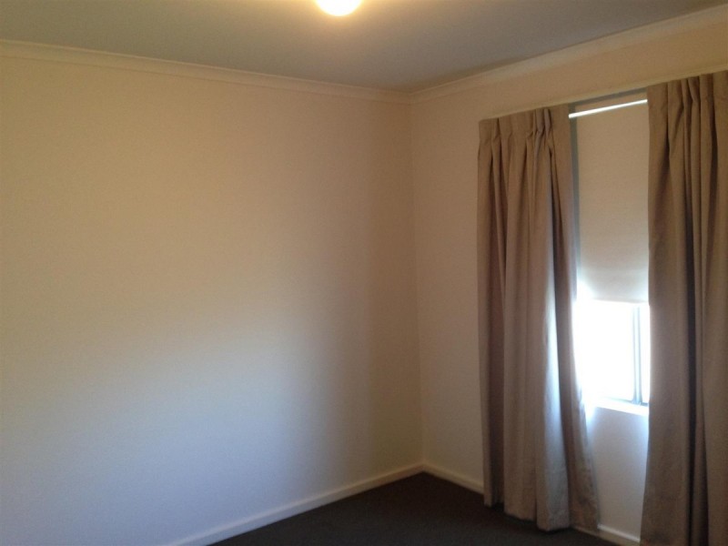 3/8 Fourth Avenue, Mawson Lakes SA 5095