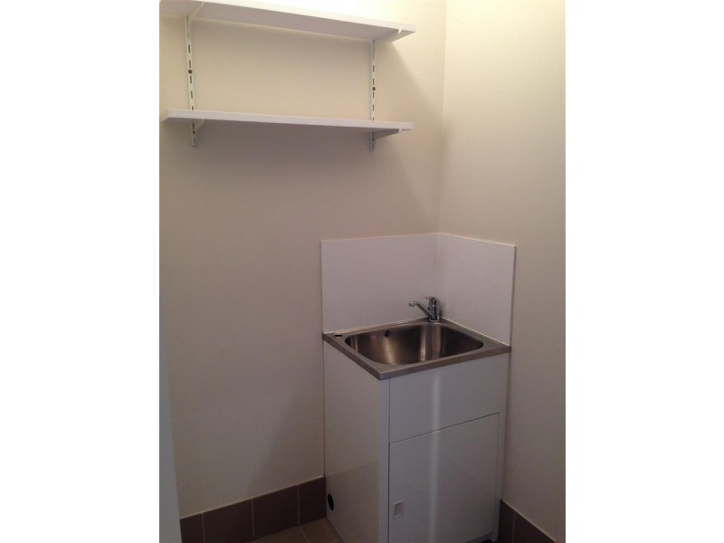 3/8 Fourth Avenue, Mawson Lakes SA 5095