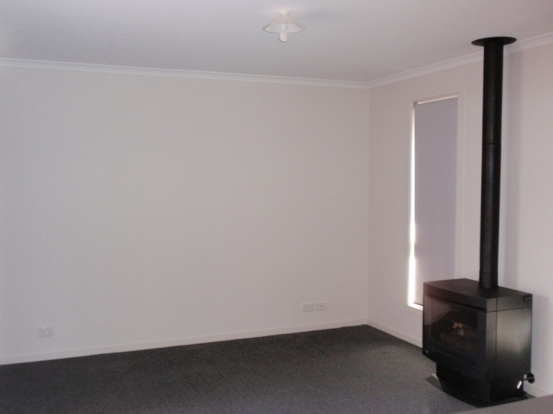 87 Wattlebird Drive, Burton SA 5110
