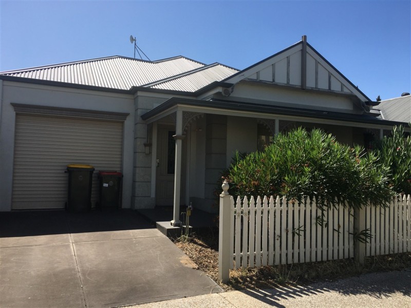 28 Yarle Street, Mawson Lakes SA 5095