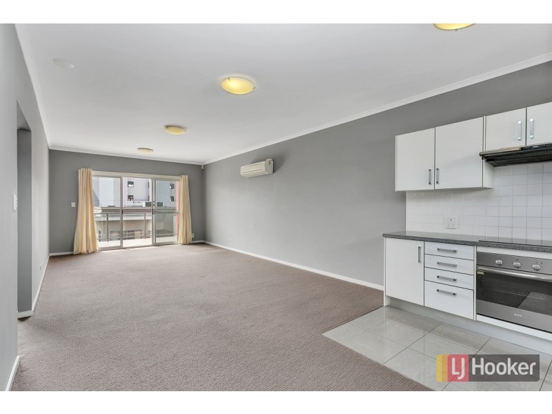 204/6-14 Metro Parade, Mawson Lakes SA 5095