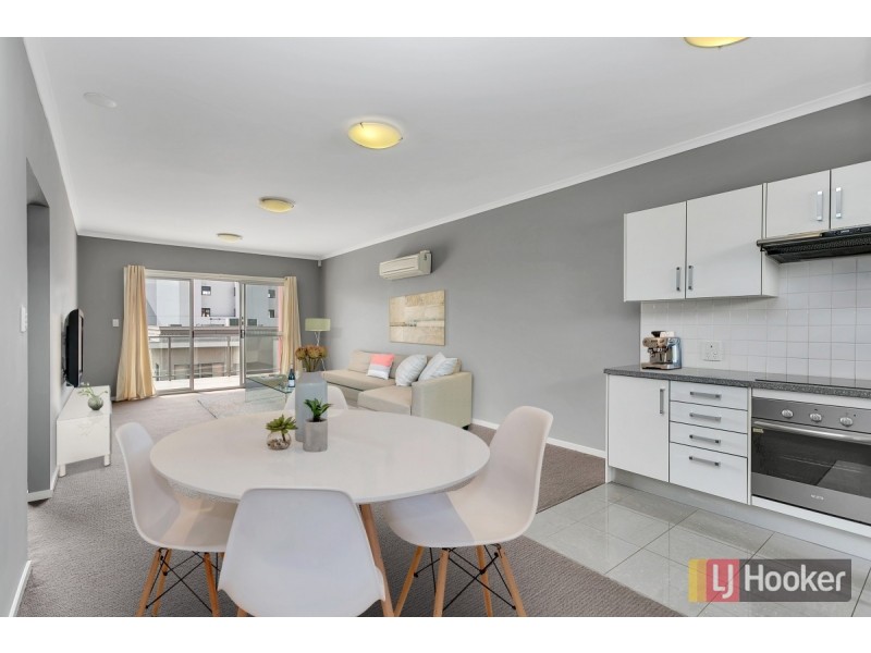 204/6-14 Metro Parade, Mawson Lakes SA 5095