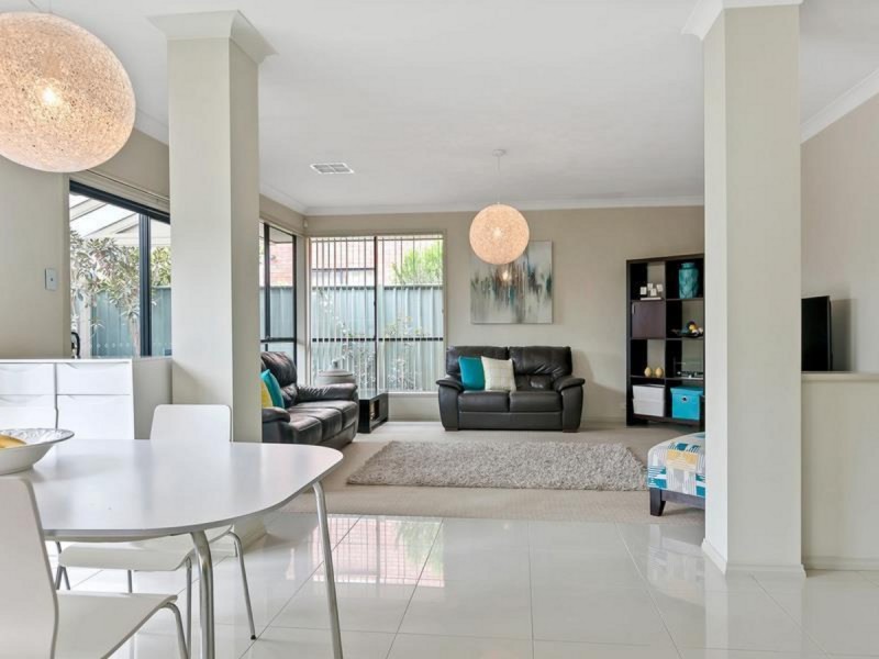 11 The Mews, Mawson Lakes SA 5095