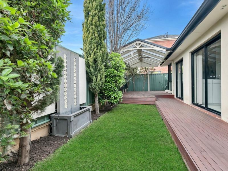 11 The Mews, Mawson Lakes SA 5095