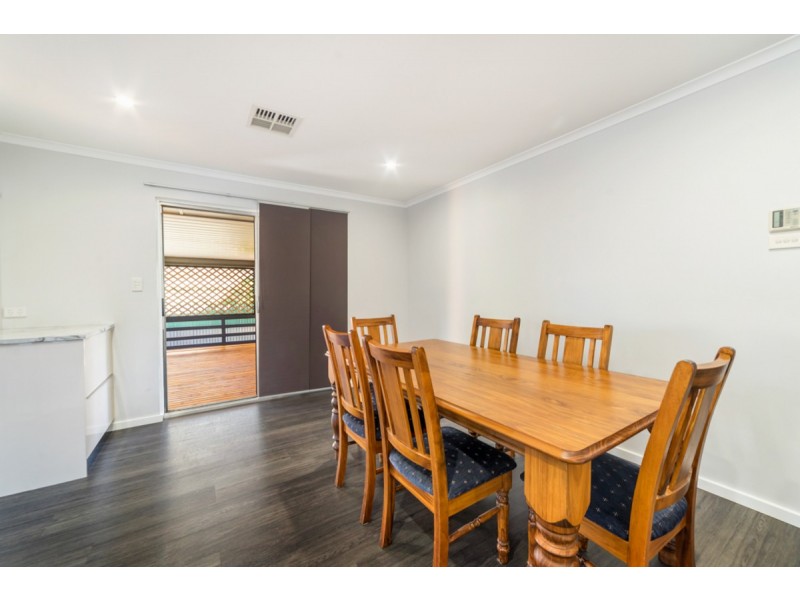 8 Bristol Way, Salisbury East SA 5109