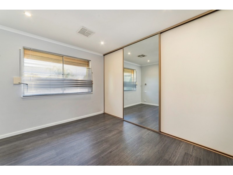 8 Bristol Way, Salisbury East SA 5109