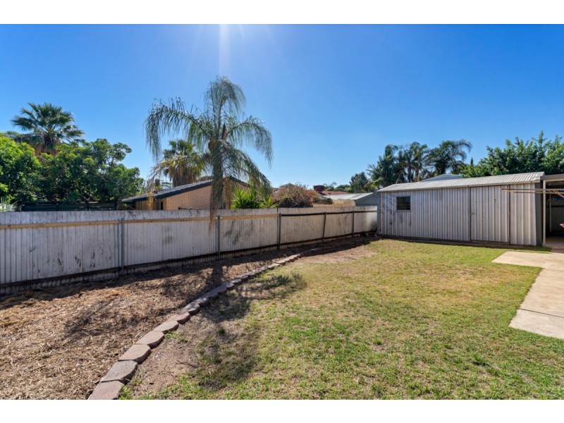 8 Bristol Way, Salisbury East SA 5109
