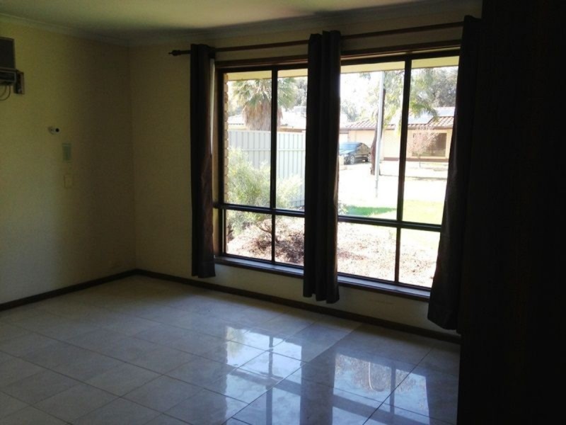 22 Banksia Court, Parafield Gardens SA 5107