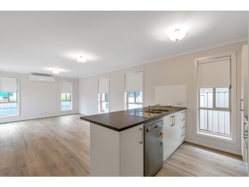 1 Ray Street, Para Hills SA 5096