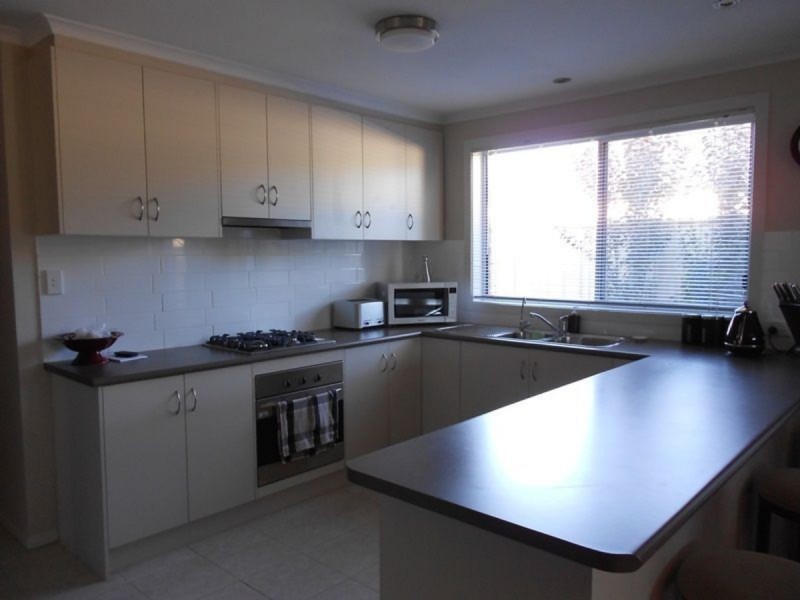 8 Blossom Court, Direk SA 5110