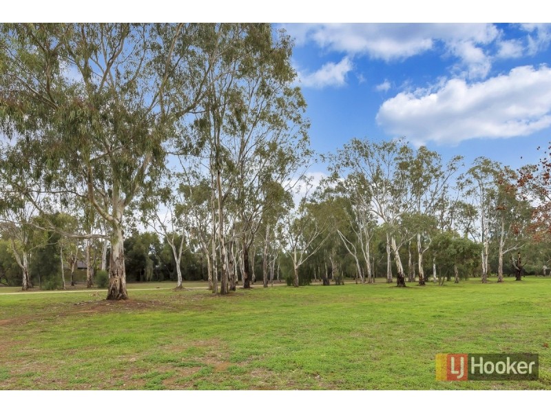 7 Lauren Drive, Paralowie SA 5108