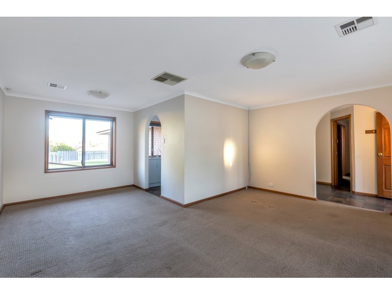 6 Borrowdale Court, Wynn Vale SA 5127