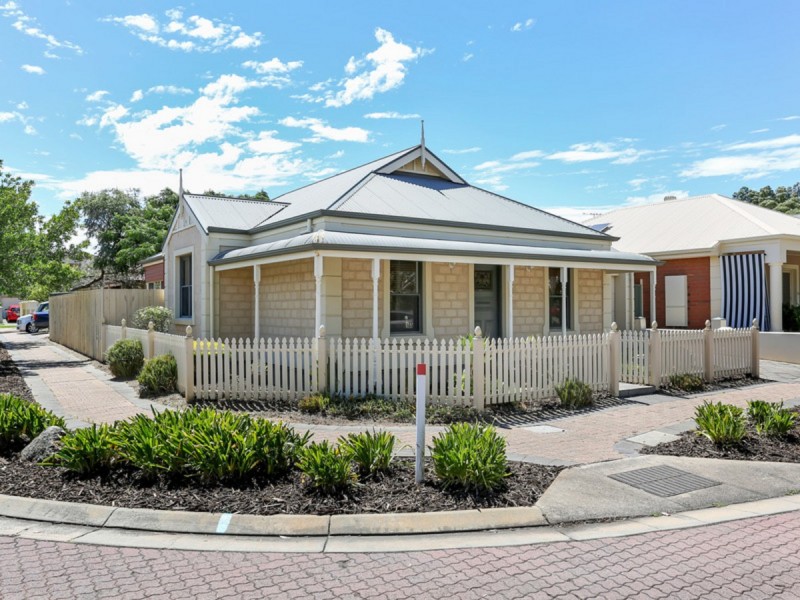 2 Elder Circuit, Mawson Lakes SA 5095