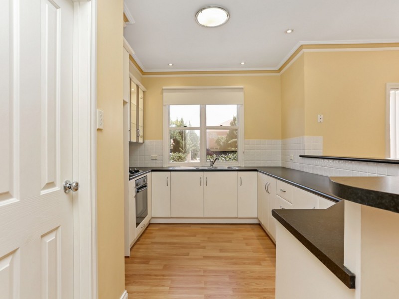 2 Elder Circuit, Mawson Lakes SA 5095