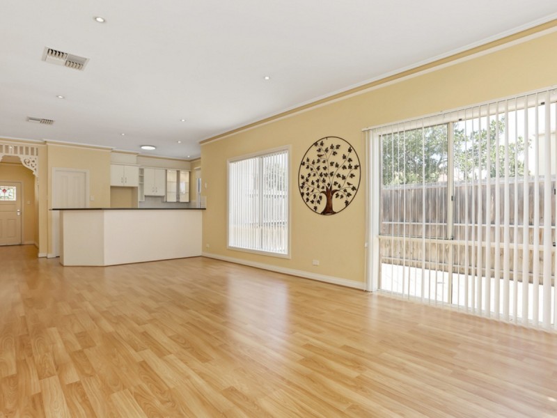 2 Elder Circuit, Mawson Lakes SA 5095