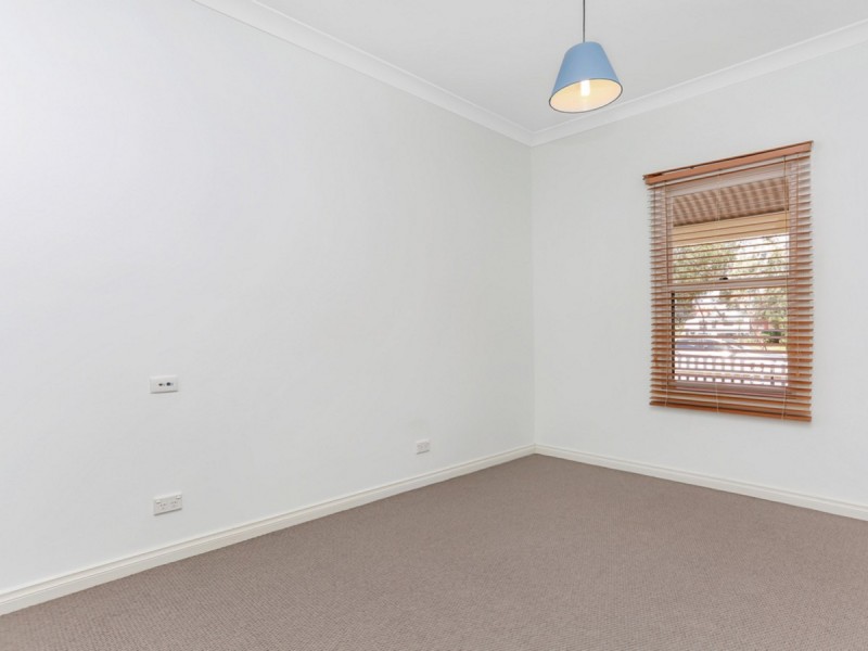 2 Elder Circuit, Mawson Lakes SA 5095
