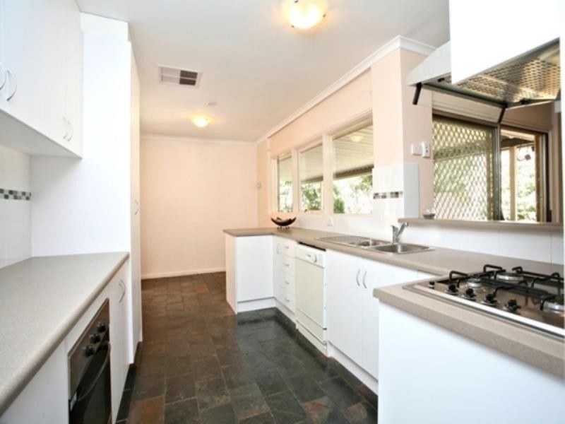 7 Rosewall Avenue, Gulfview Heights SA 5096