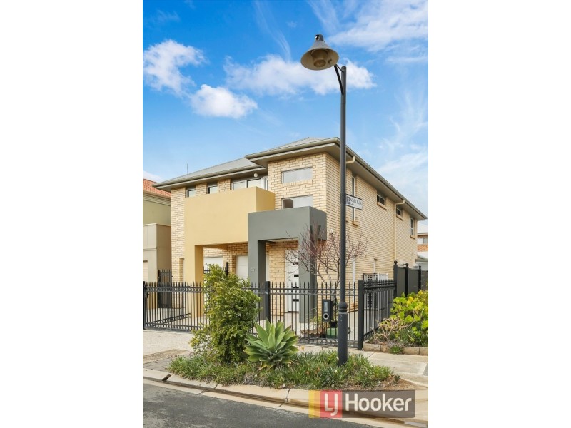 23 St Clair Avenue, Mawson Lakes SA 5095