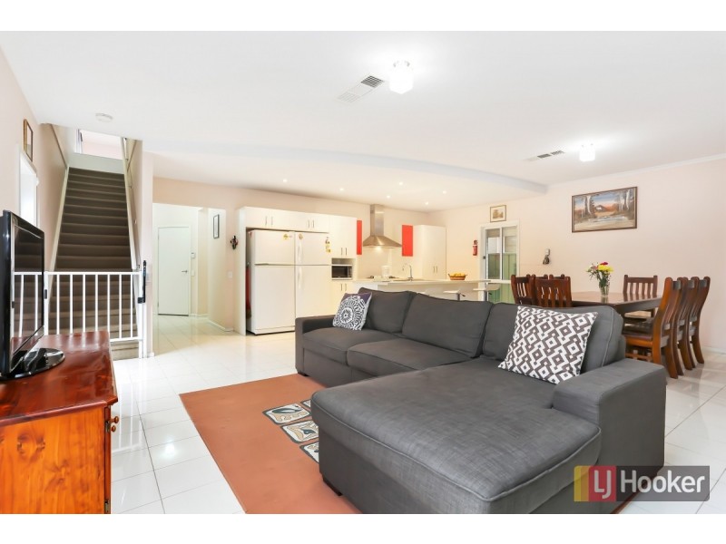 23 St Clair Avenue, Mawson Lakes SA 5095