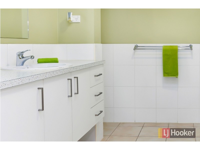 23 St Clair Avenue, Mawson Lakes SA 5095