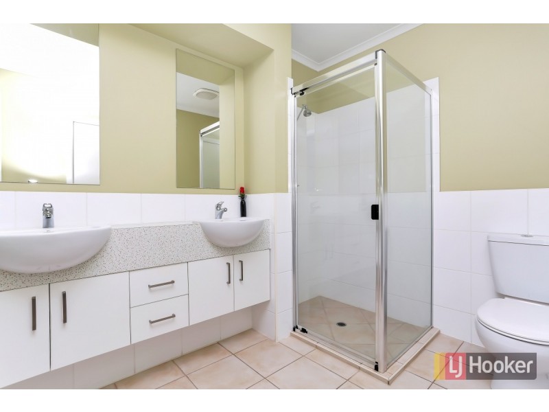 23 St Clair Avenue, Mawson Lakes SA 5095