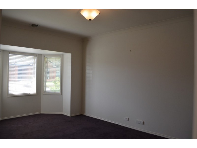 6 Juniper Place, Mawson Lakes SA 5095