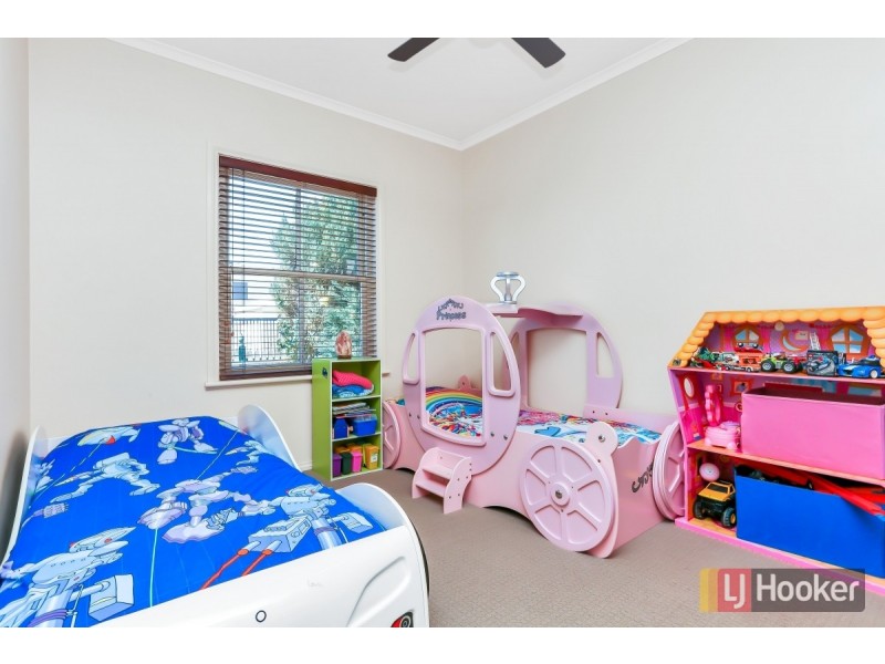 12 Blue Wren Circuit, Mawson Lakes SA 5095