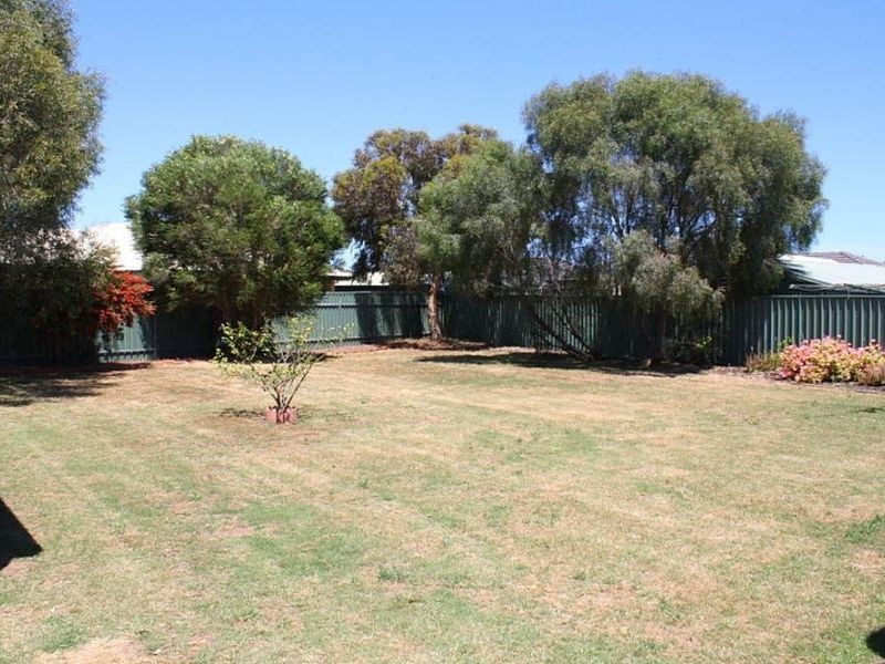 17 Oakdene Court, Paralowie SA 5108