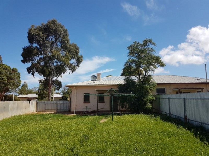 10 Whitford Road, Elizabeth South SA 5112