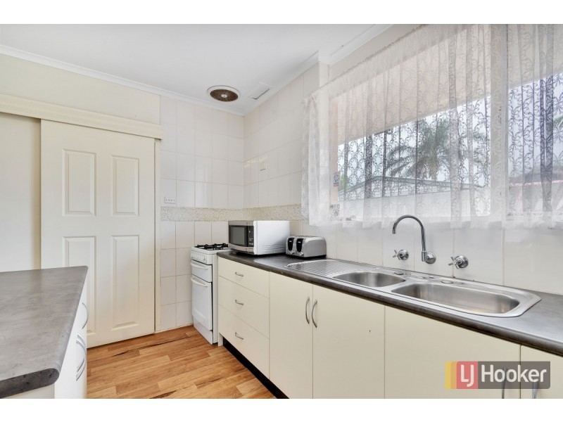 8 Benaud Avenue, Salisbury East SA 5109