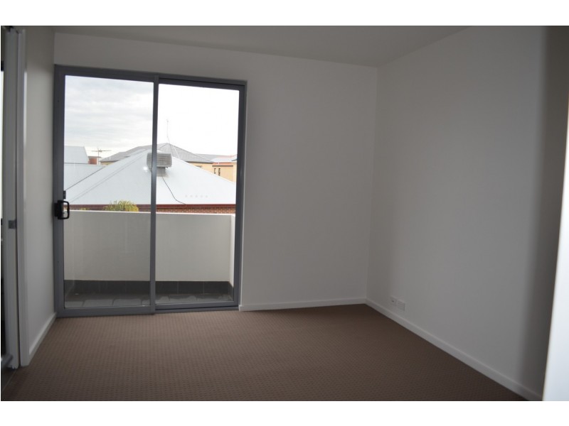 7/7-17 St Kitts Place, Mawson Lakes SA 5095