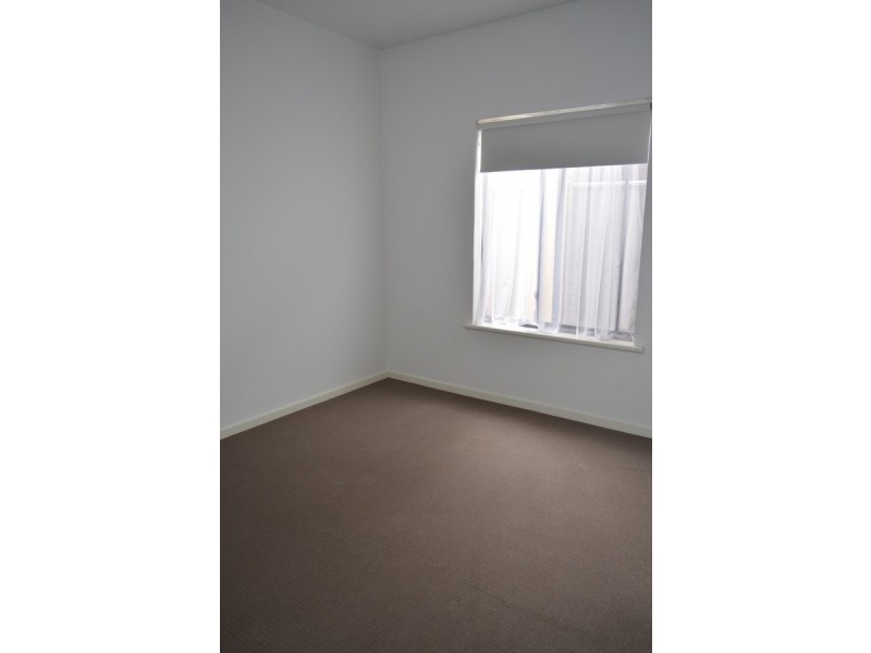 164 Sanctuary Drive, Mawson Lakes SA 5095