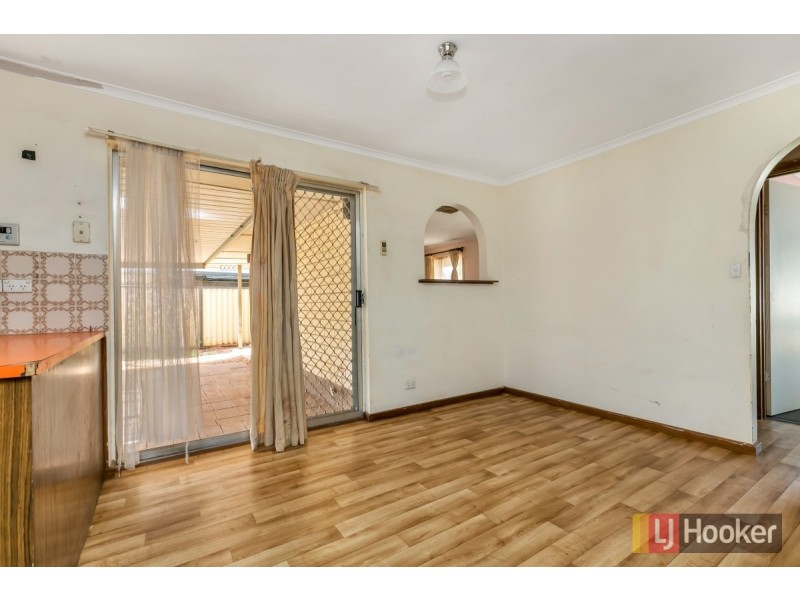 11 Middle Avenue, Paralowie SA 5108