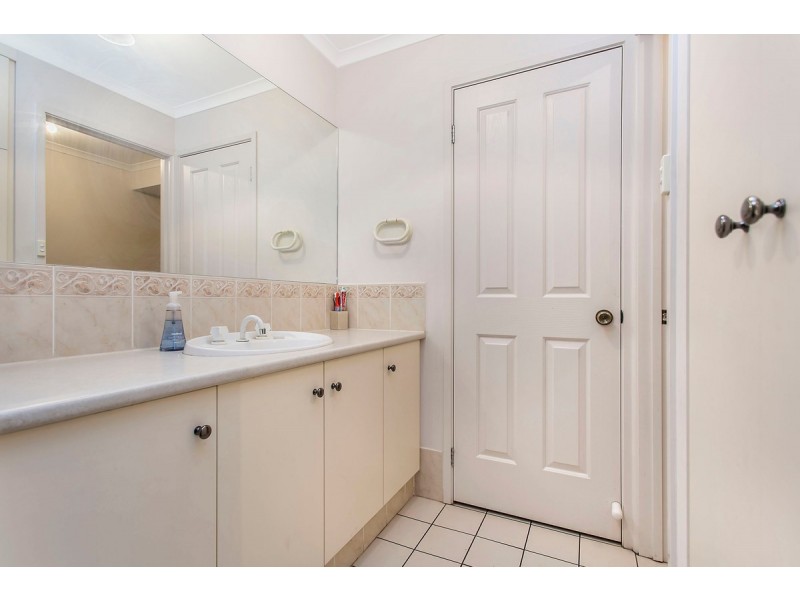 27 Barnet Road, Evanston SA 5116