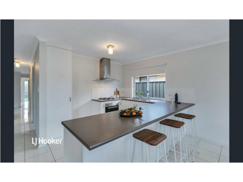 33 Coonawarra Avenue, Andrews Farm SA 5114