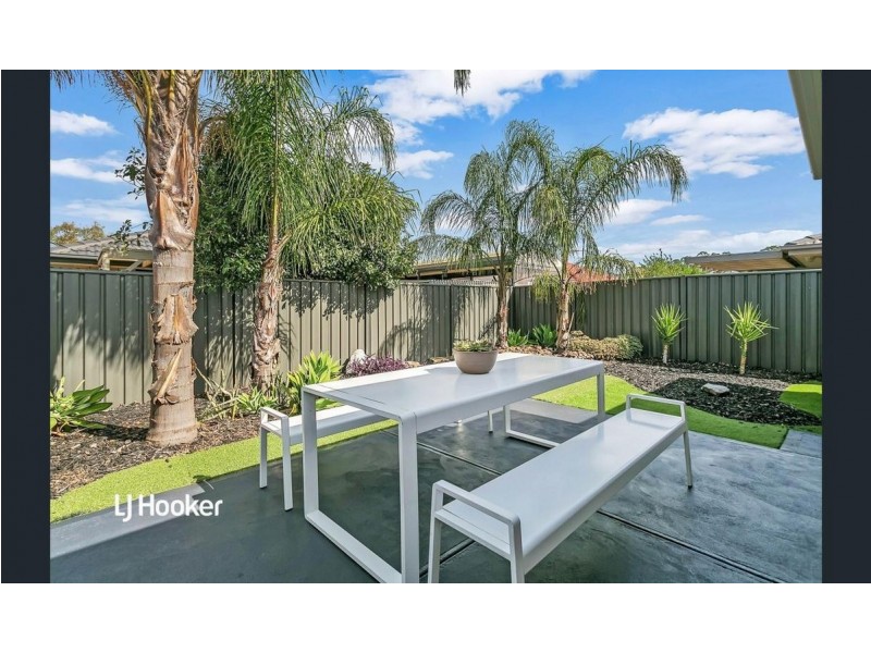 33 Coonawarra Avenue, Andrews Farm SA 5114