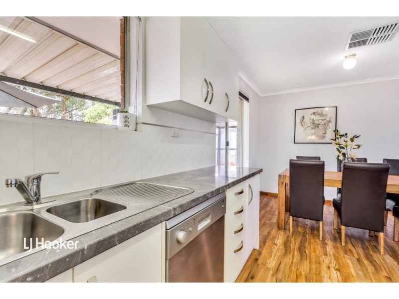 8 Rustic Grove, Andrews Farm SA 5114