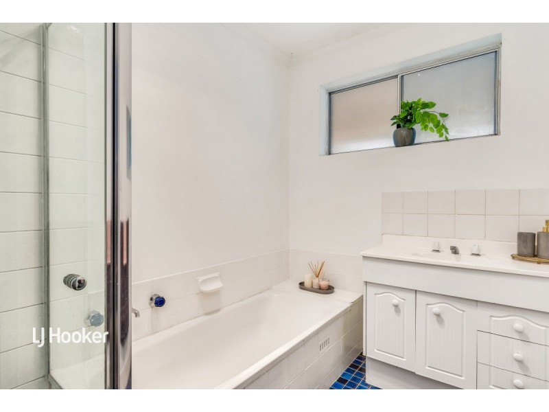 8 Rustic Grove, Andrews Farm SA 5114