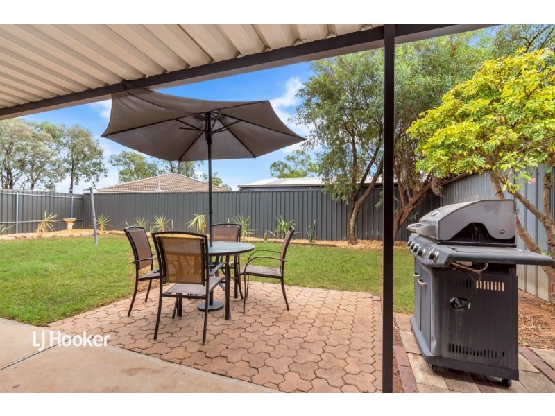 8 Rustic Grove, Andrews Farm SA 5114