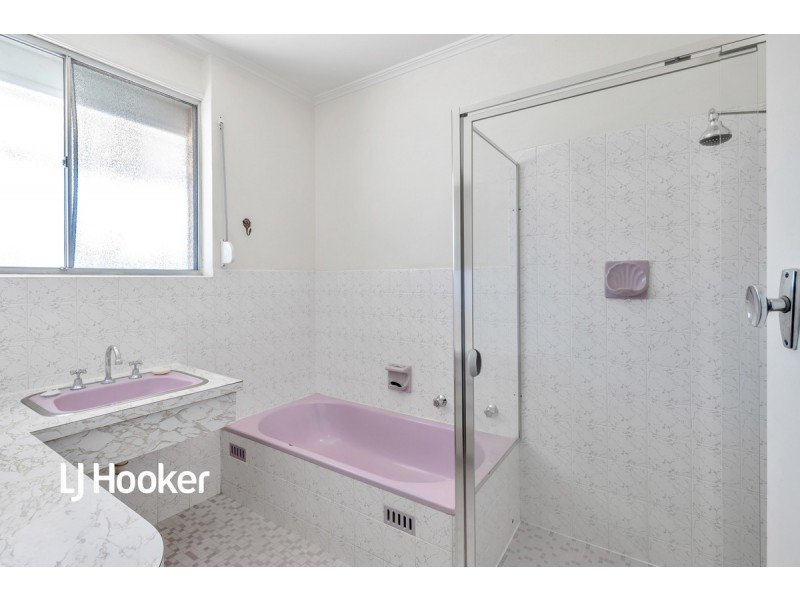 18 Harvey Drive, Salisbury East SA 5109