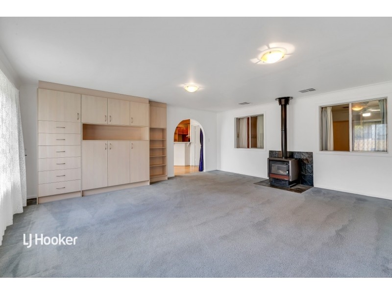 9 Abelia Avenue, Para Vista SA 5093