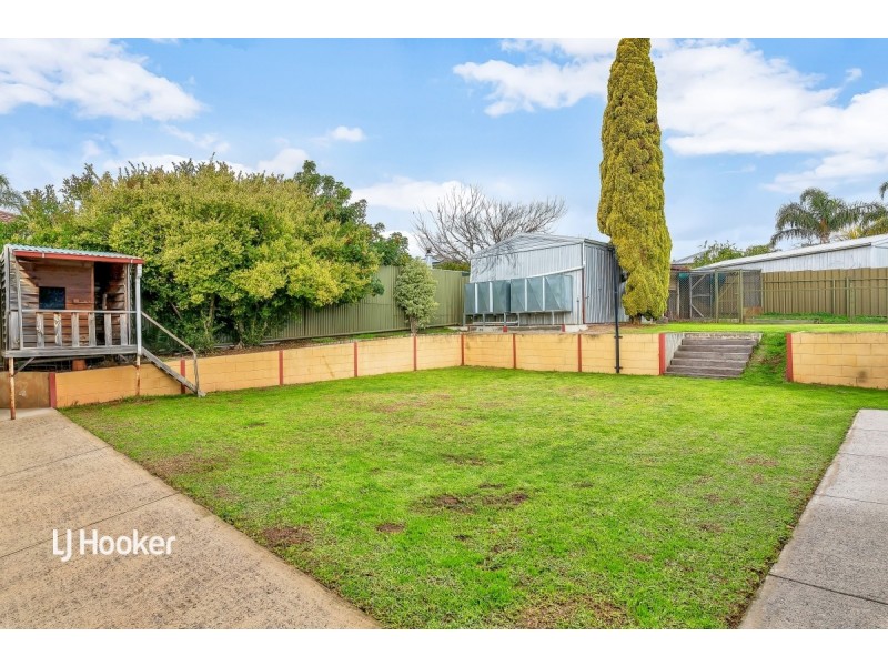 9 Abelia Avenue, Para Vista SA 5093